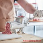 10 Best Manual Meat Grinder UK 2024 - Reviews & Buyer's Guide