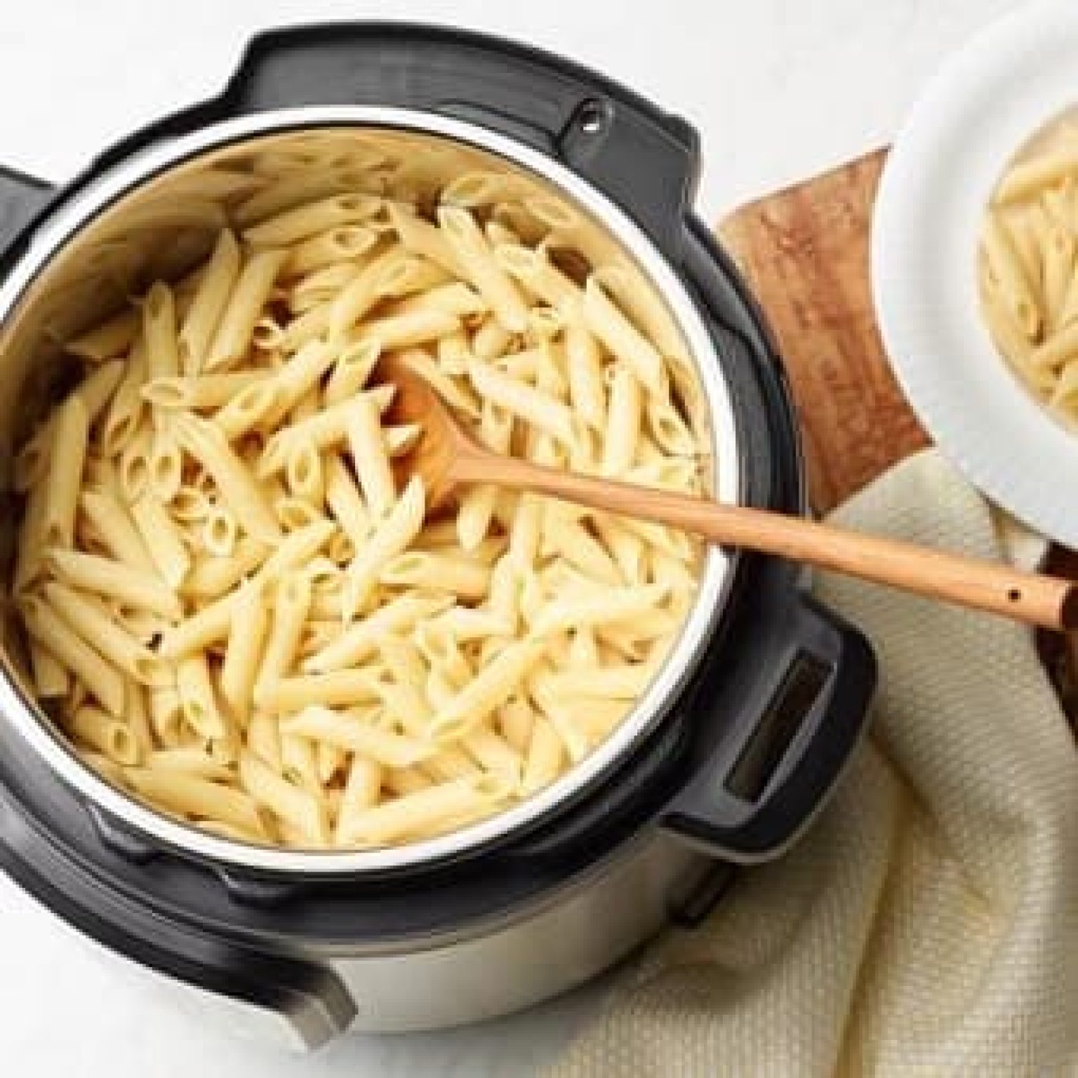 How To Cook Pasta In A Pressure Cooker: Quick And Easy Guide ...